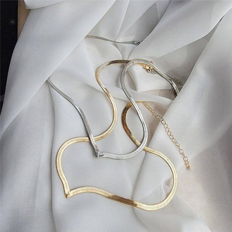 Collar Pulso Dorado.